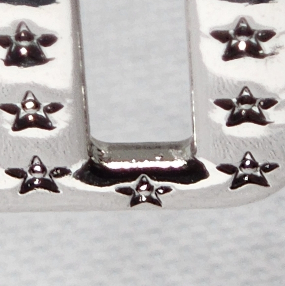 AUTHENTIC ('D) DIOR KEY Keychain W/ DUST BAG + SKINCARE - Picture 4 of 7